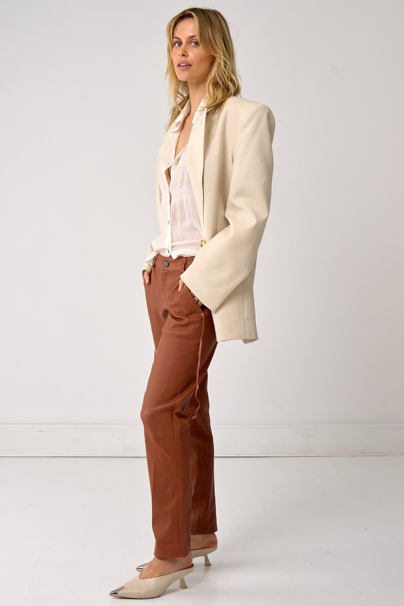 The Bondi Slouch Pant Golden Brown Stretch Leather