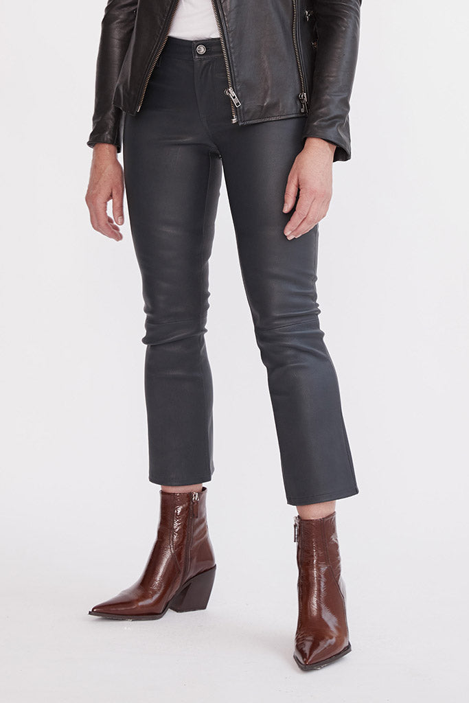 Midtown Kick Flare Pant Ink Stretch Leather