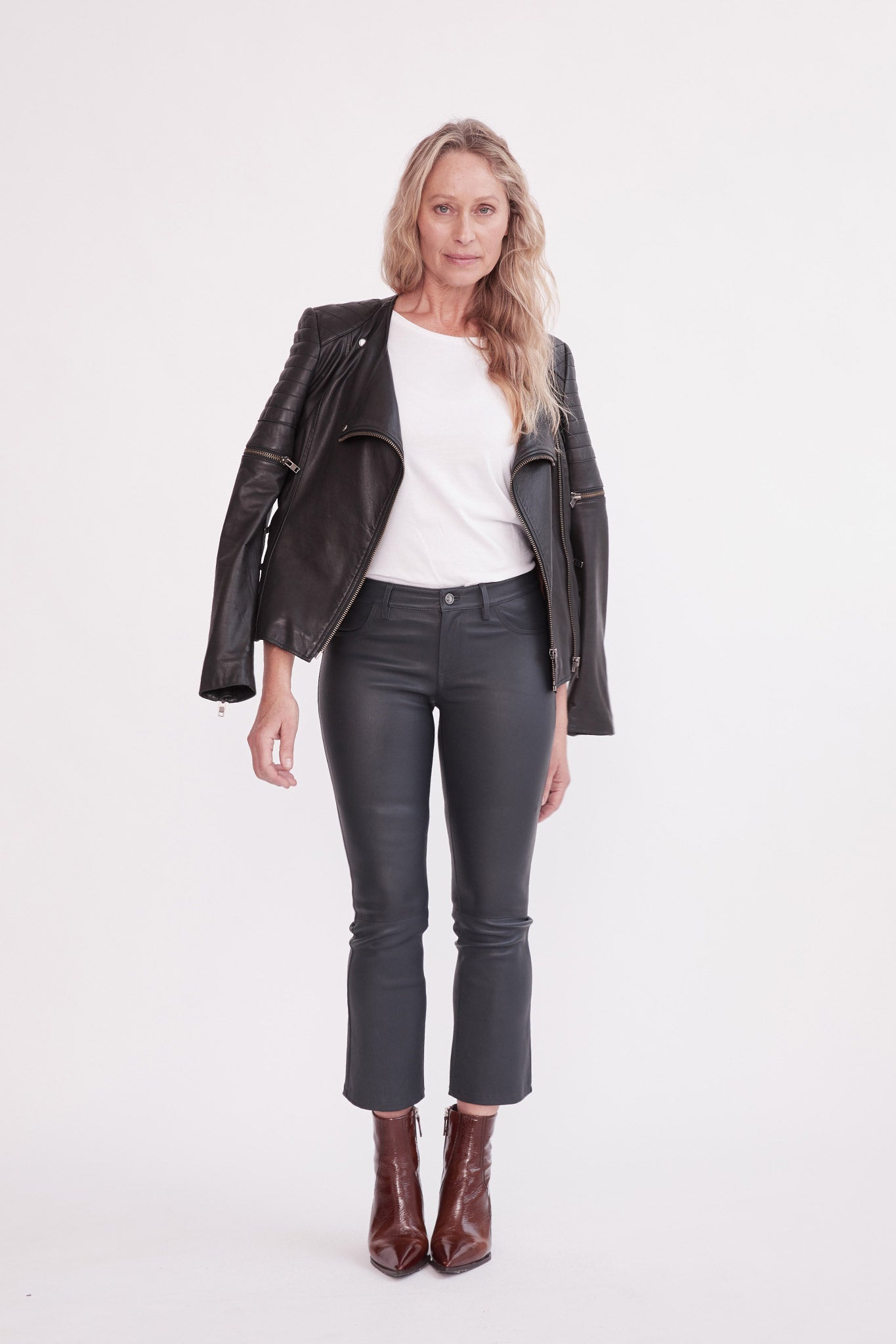 Midtown Kick Flare Pant Ink Stretch Leather