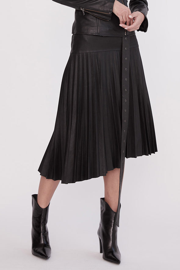 Park Avenue Pleated Skirt Black Leather