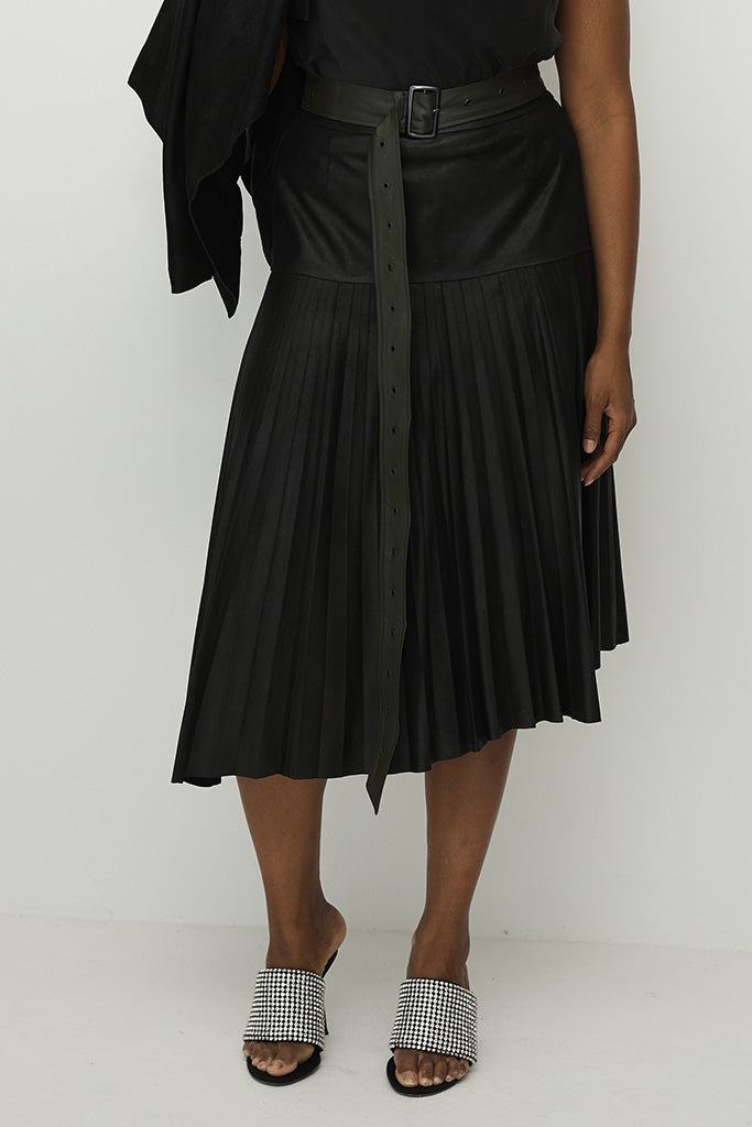 Park Avenue Pleated Skirt Black Leather