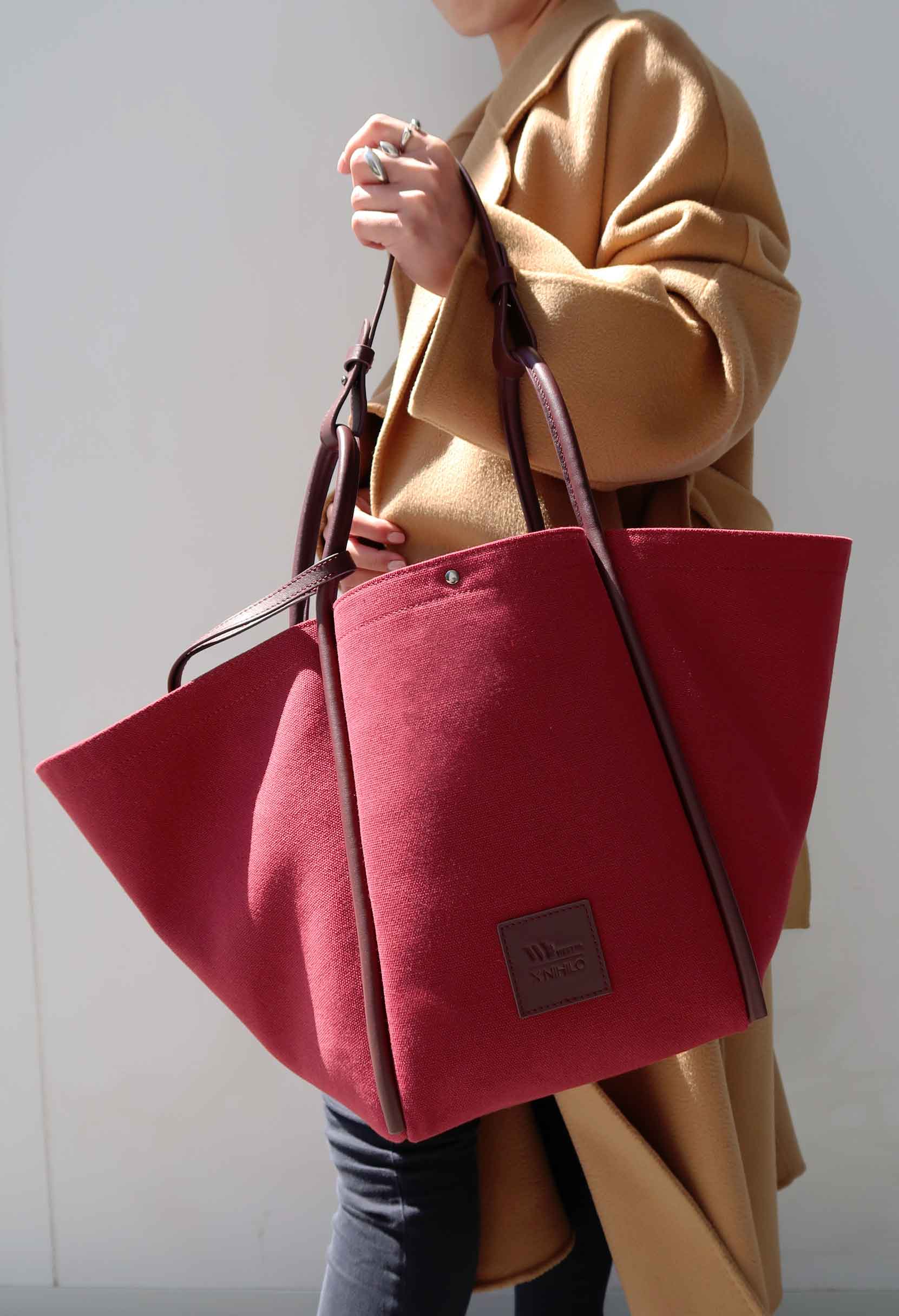 godkende kronblad Afspejling Fifth Avenue Tote Shoulder Bag Burgundy Canvas & Leather – West 14th
